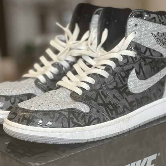 Nike Air Jordan 1 Retro High OG “Rebellionaire” Size 12.5 - Picture 4 of 13